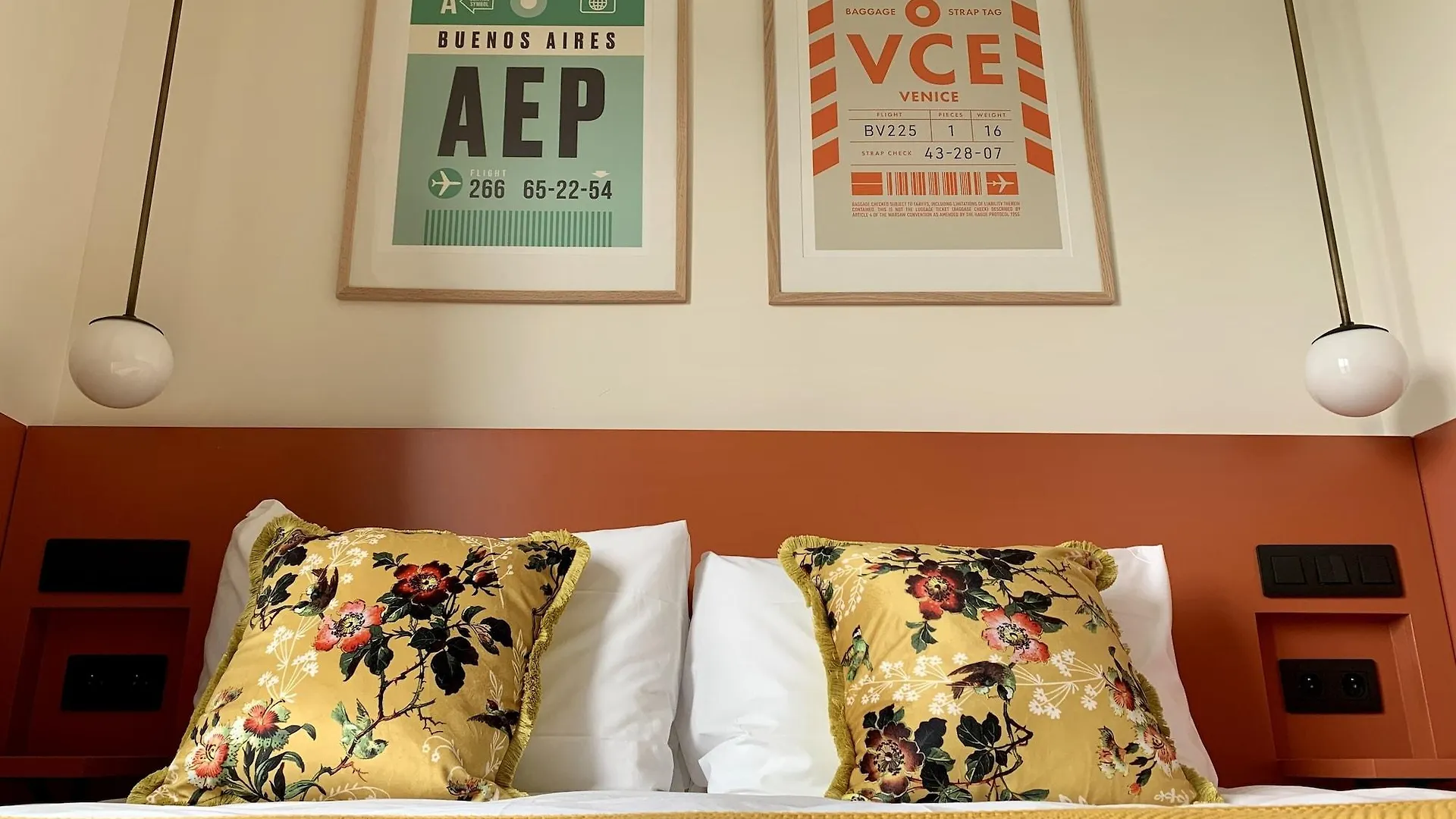 The People Belleville Hostel Paris
